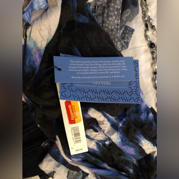Simply Vera Vera Wang, Top Size PXL crinkle design longsleeve NWT Size Petite XL - Picture 10 of 10